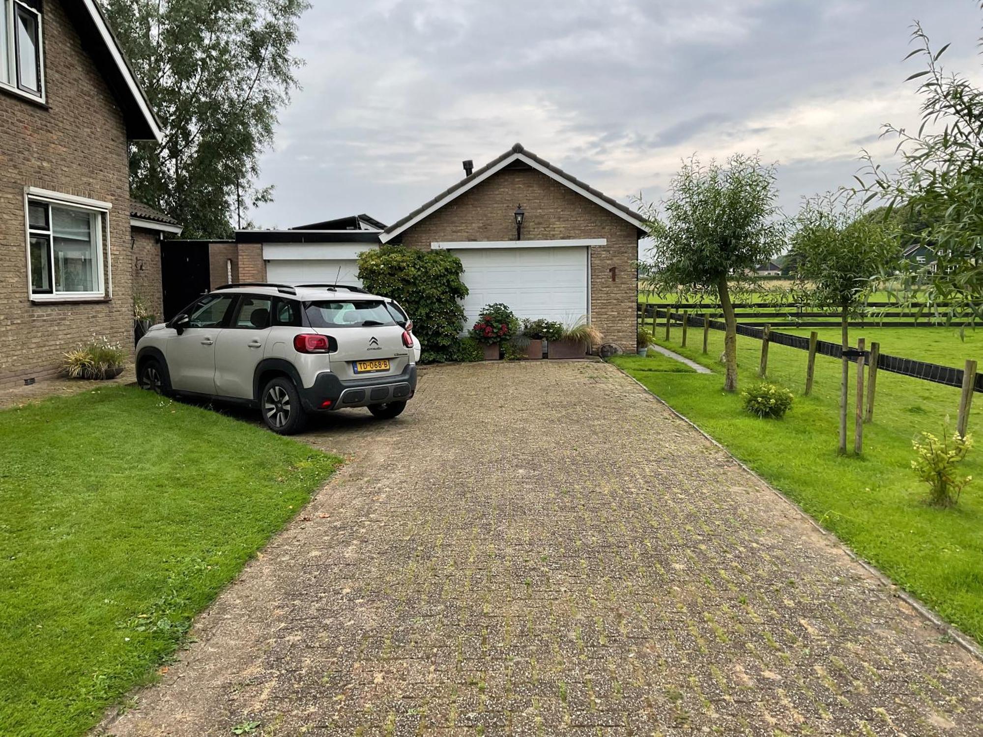 Vakantiewoning Le Garaazje 'S-Gravendeel Eksteriør billede