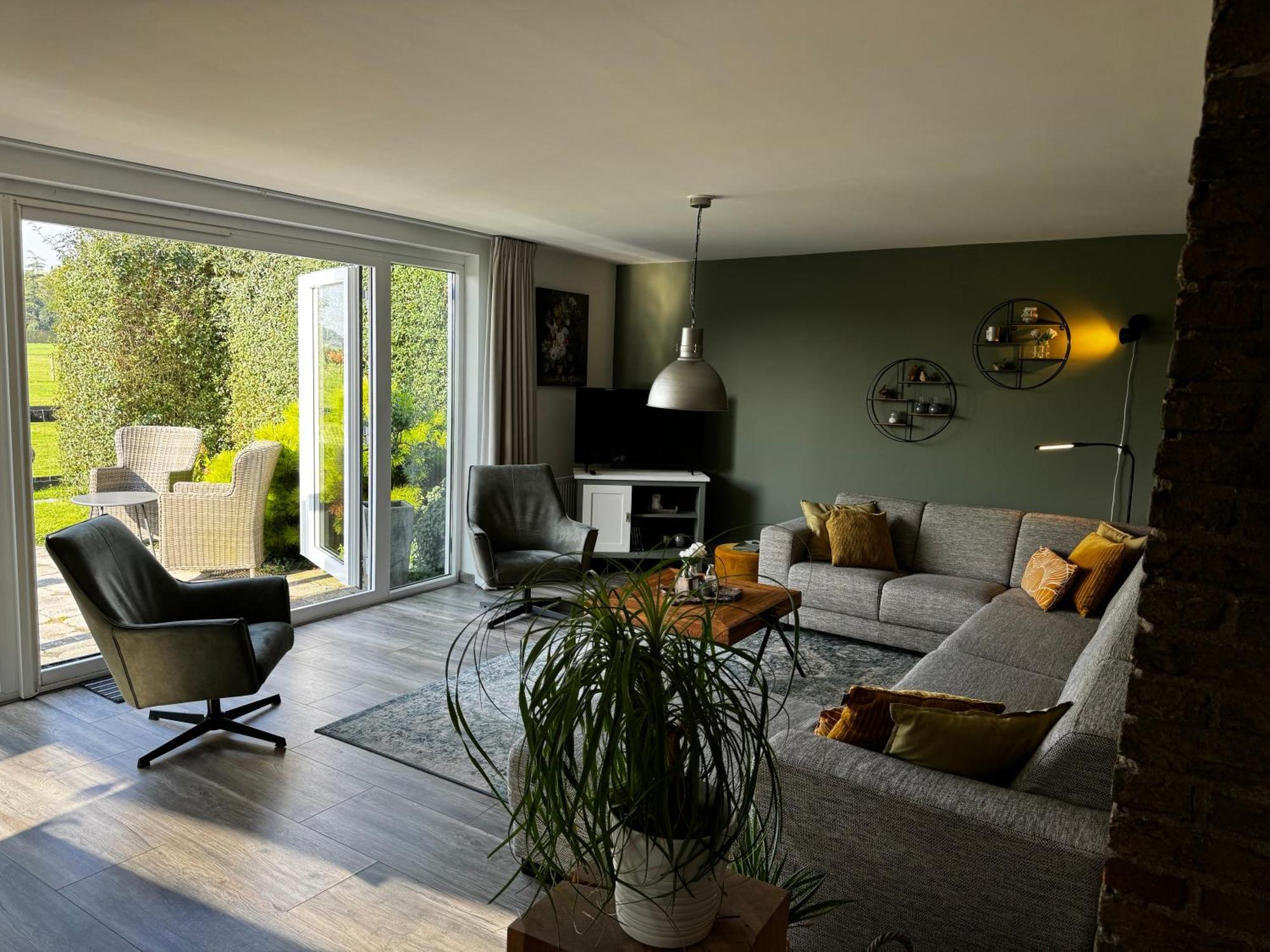 Vakantiewoning Le Garaazje 'S-Gravendeel Eksteriør billede